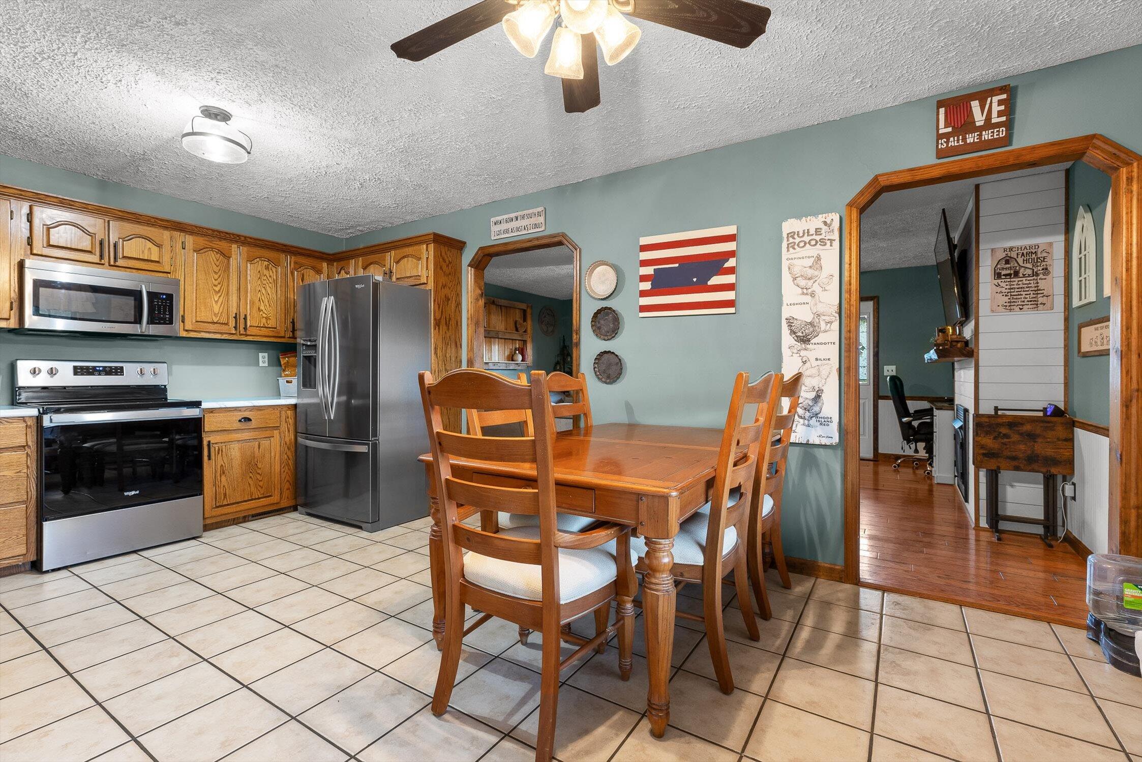 Dunlap, Tennessee 37327, United States, 3 Bedrooms Bedrooms, ,2 BathroomsBathrooms,Residential,Active,242769