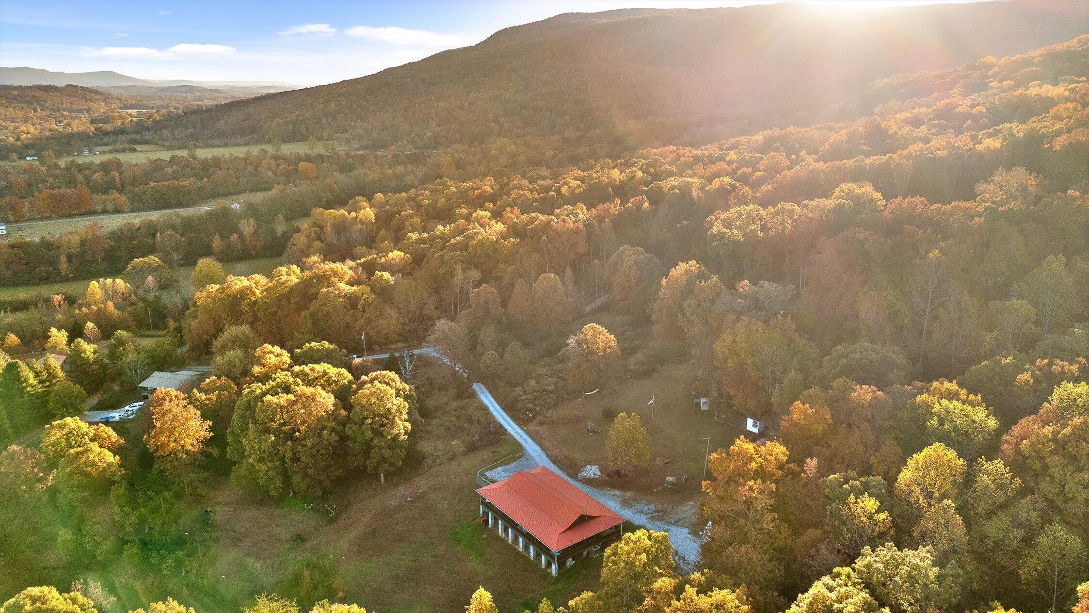 Dunlap, Tennessee 37327, United States, 3 Bedrooms Bedrooms, ,2 BathroomsBathrooms,Residential,Active,242769