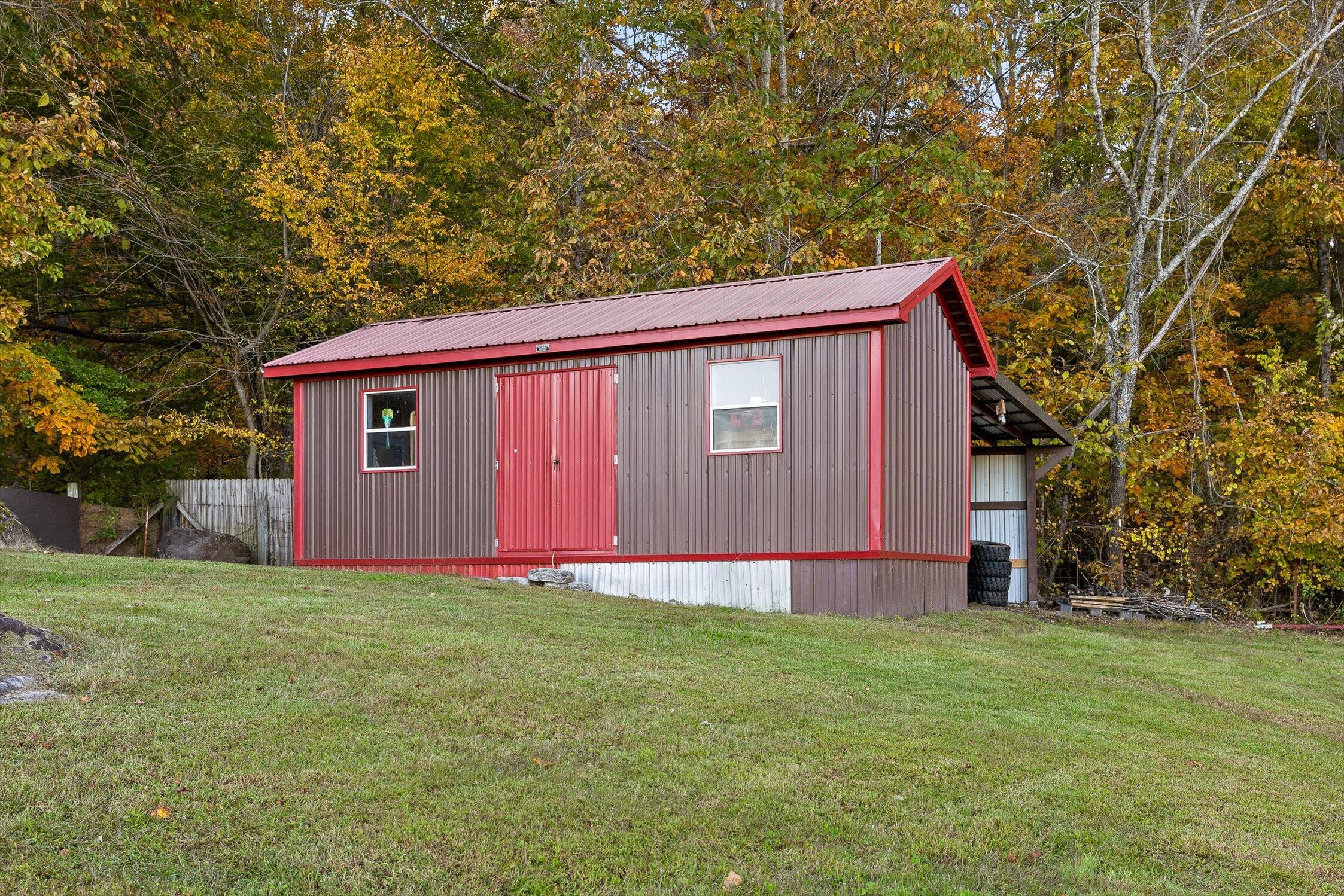 Dunlap, Tennessee 37327, United States, 3 Bedrooms Bedrooms, ,2 BathroomsBathrooms,Residential,Active,242769