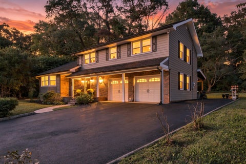 Photo of 316 Arrow Drive, Signal Mountain, TN 37377 (MLS # 1544738)