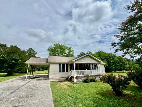 Photo of 600 Pine Oaks Drive, Tunnel Hill, GA 30755 (MLS # 1537024)
