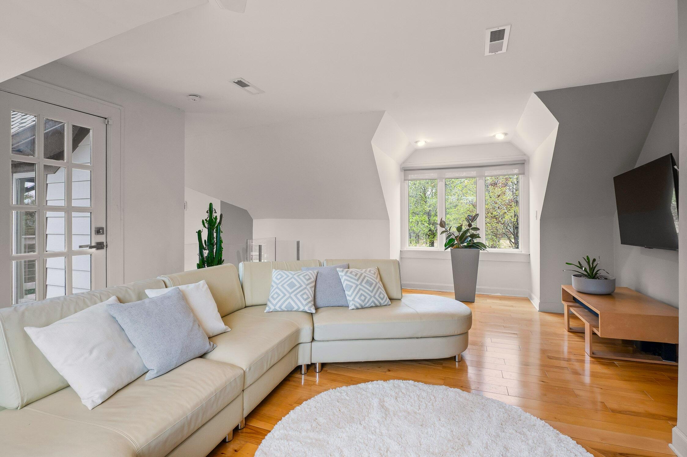 Ringgold, Georgia 30736, United States, 1 Bedroom Bedrooms, ,2 BathroomsBathrooms,Residential,Active,189989