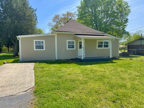 Homes For Rent - 210 6th Street<br/> Graysville, TN 37338