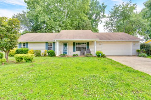 Homes For Sale - 2622 Standifer Chase Drive<br/> Hamilton County, Chattanooga, TN 37421