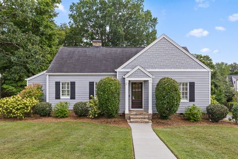 Photo of 510 Sterling Avenue, Chattanooga, TN 37405 (MLS # 1533601)