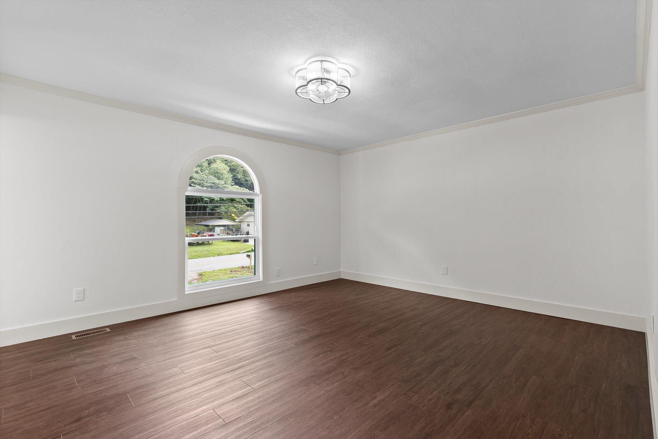 Chattanooga, Tennessee 37421, United States, 3 Bedrooms Bedrooms, ,3 BathroomsBathrooms,Residential,Active,188135