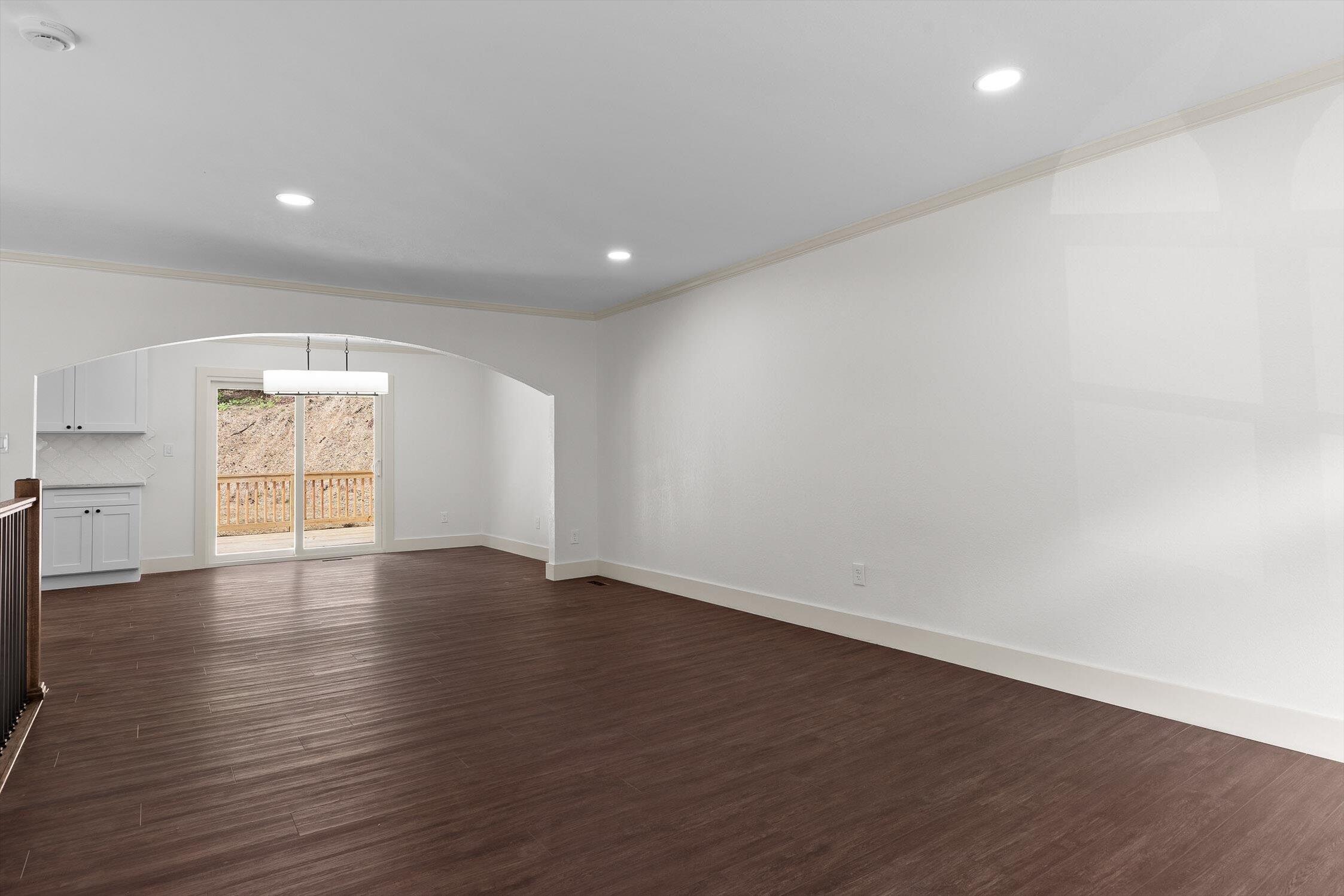 Chattanooga, Tennessee 37421, United States, 3 Bedrooms Bedrooms, ,3 BathroomsBathrooms,Residential,Active,188135