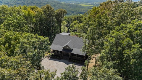 Photo of 900 Valley View Drive, Altamont, TN 37301 (MLS # 1543866)