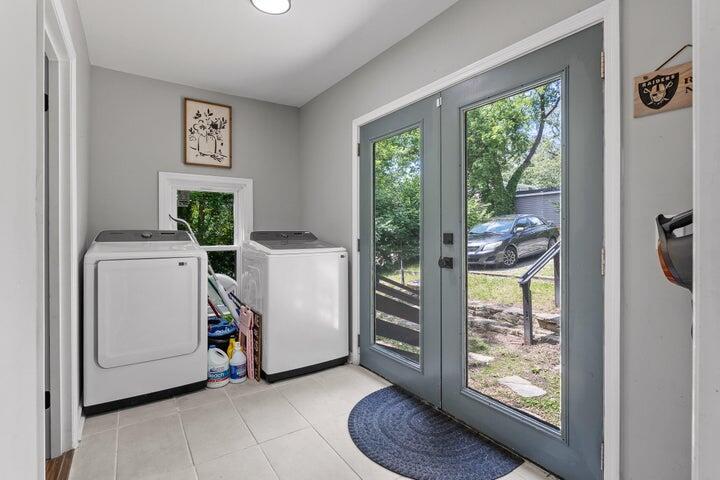 Chattanooga, Tennessee 37415, United States, 4 Bedrooms Bedrooms, ,2 BathroomsBathrooms,Residential,Active,202713