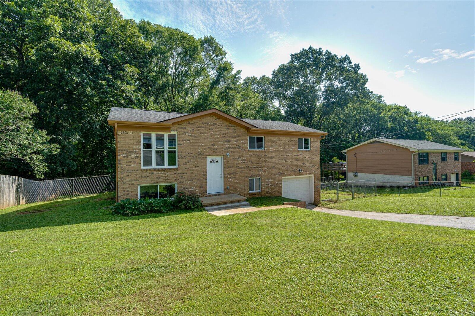 1373 Meadowood Drive, Hixson, Tennessee image 2