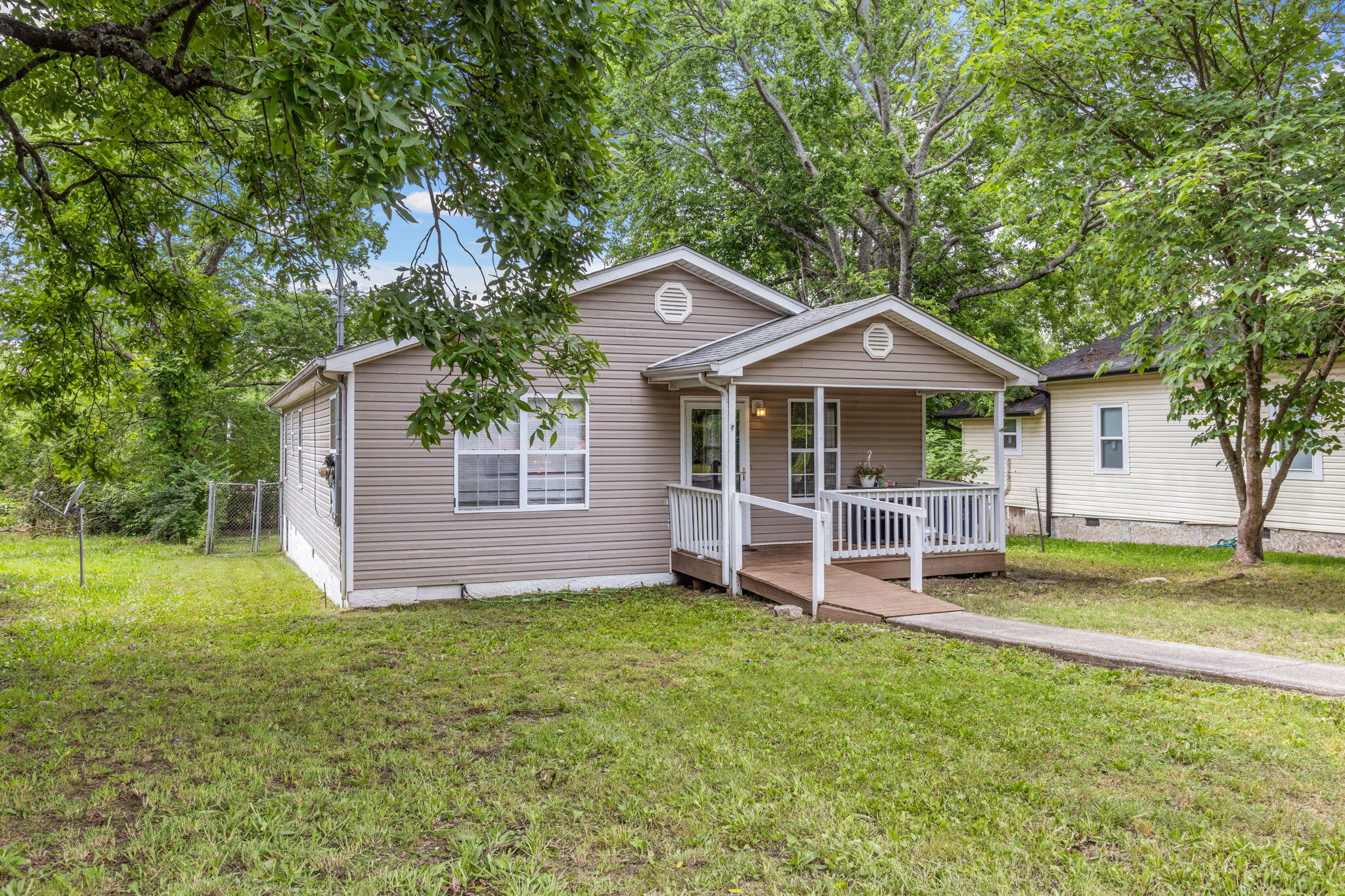 2121 Davenport Street, Chattanooga, Tennessee image 2