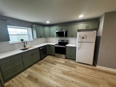 Tiny photo for 805 Grandview Avenue, Chattanooga, TN 37405 (MLS # 1525244)