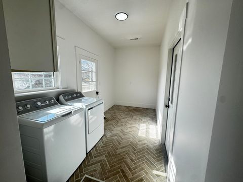 Tiny photo for 805 Grandview Avenue, Chattanooga, TN 37405 (MLS # 1525244)