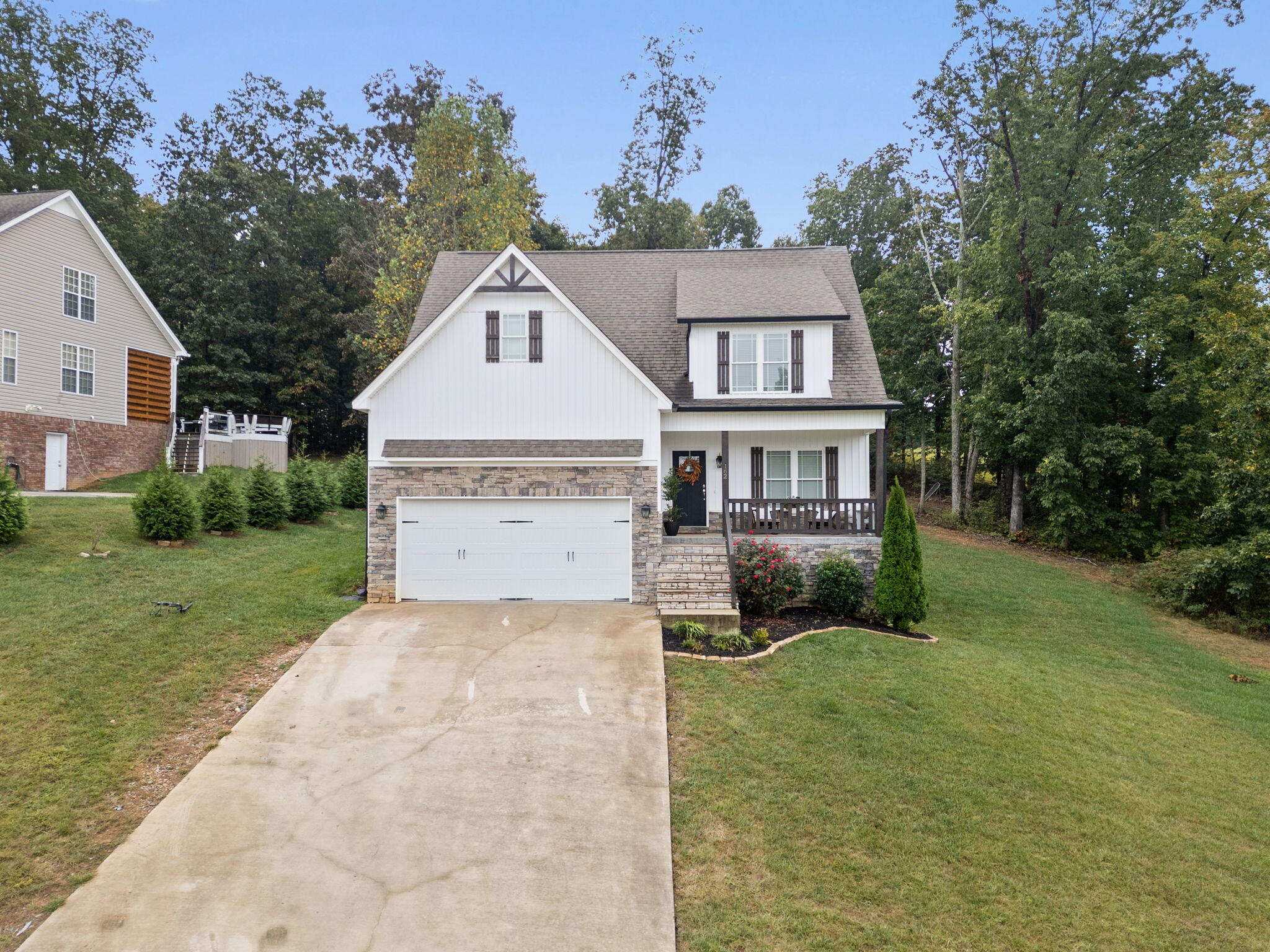 162 Lower Woods Trail NE