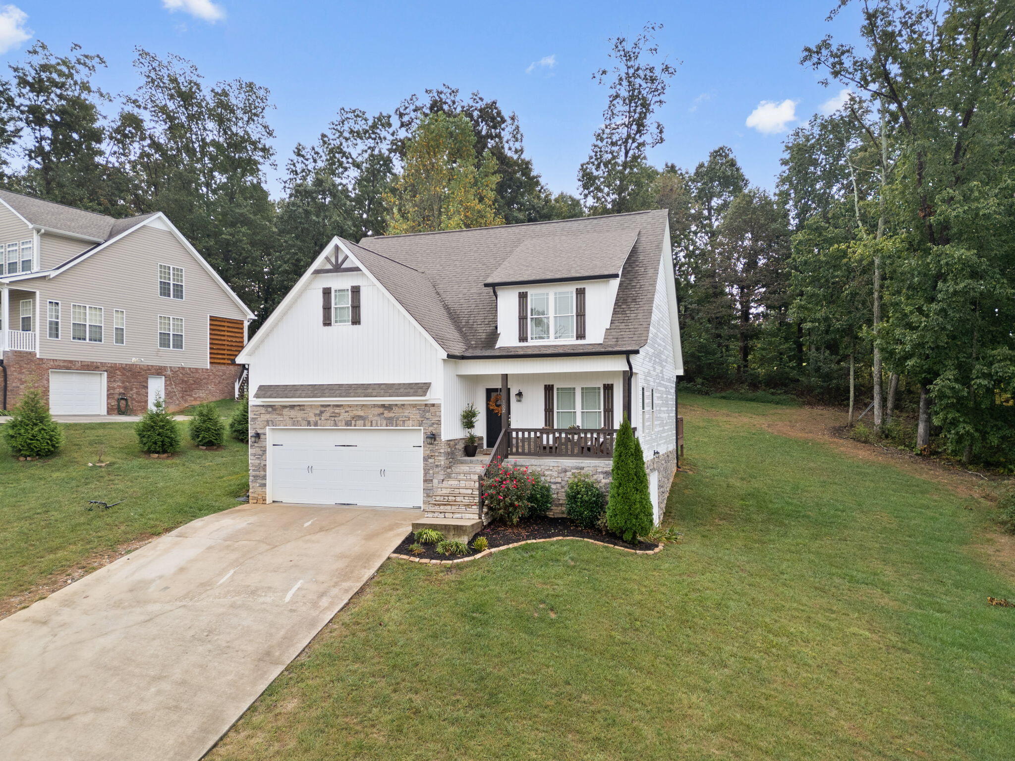 162 Lower Woods Trail NE