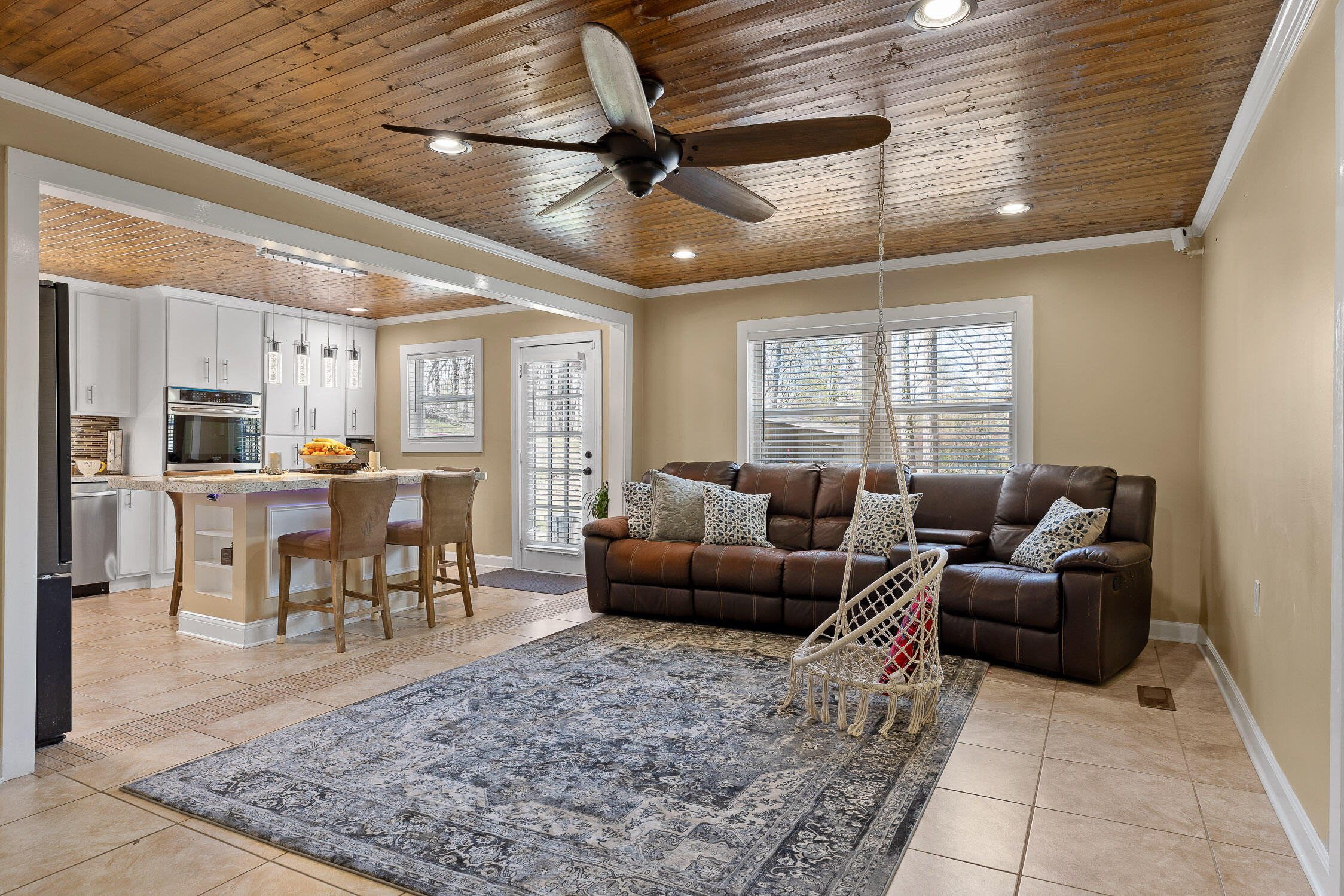 572 Lee Joan Drive, Dalton, Georgia image 4