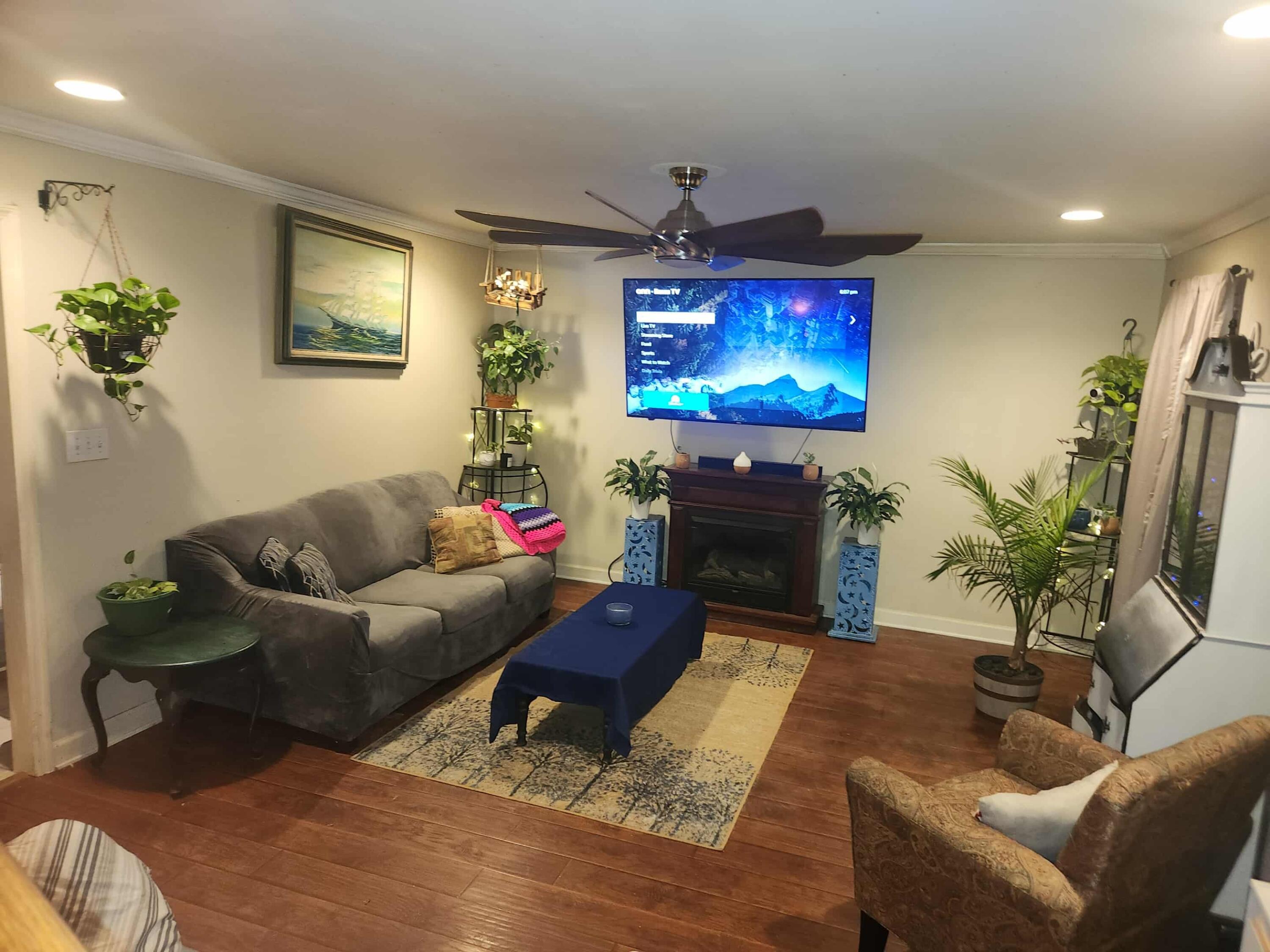 282 Maple Crest Circle NW