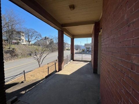 Tiny photo for 1908 Mccallie Avenue, Chattanooga, TN 37404 (MLS # 1530610)