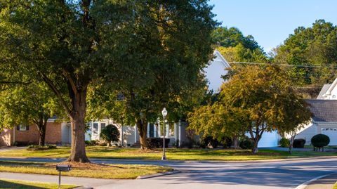 Tiny photo for 2019 Clearfield Lane, Chattanooga, TN 37405 (MLS # 1522490)