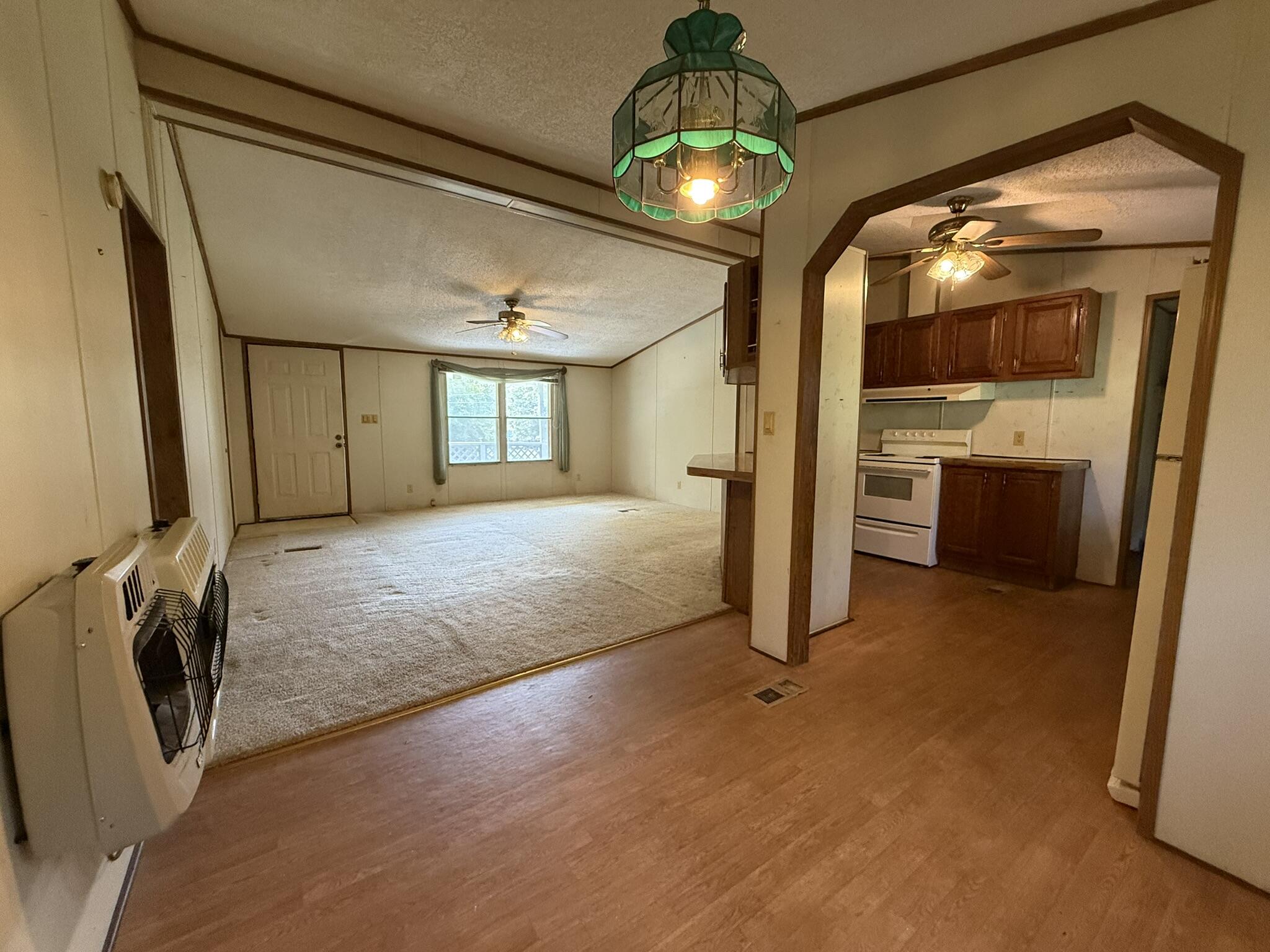 Trenton, Georgia 30752, United States, 3 Bedrooms Bedrooms, ,2 BathroomsBathrooms,Residential,Active,212459