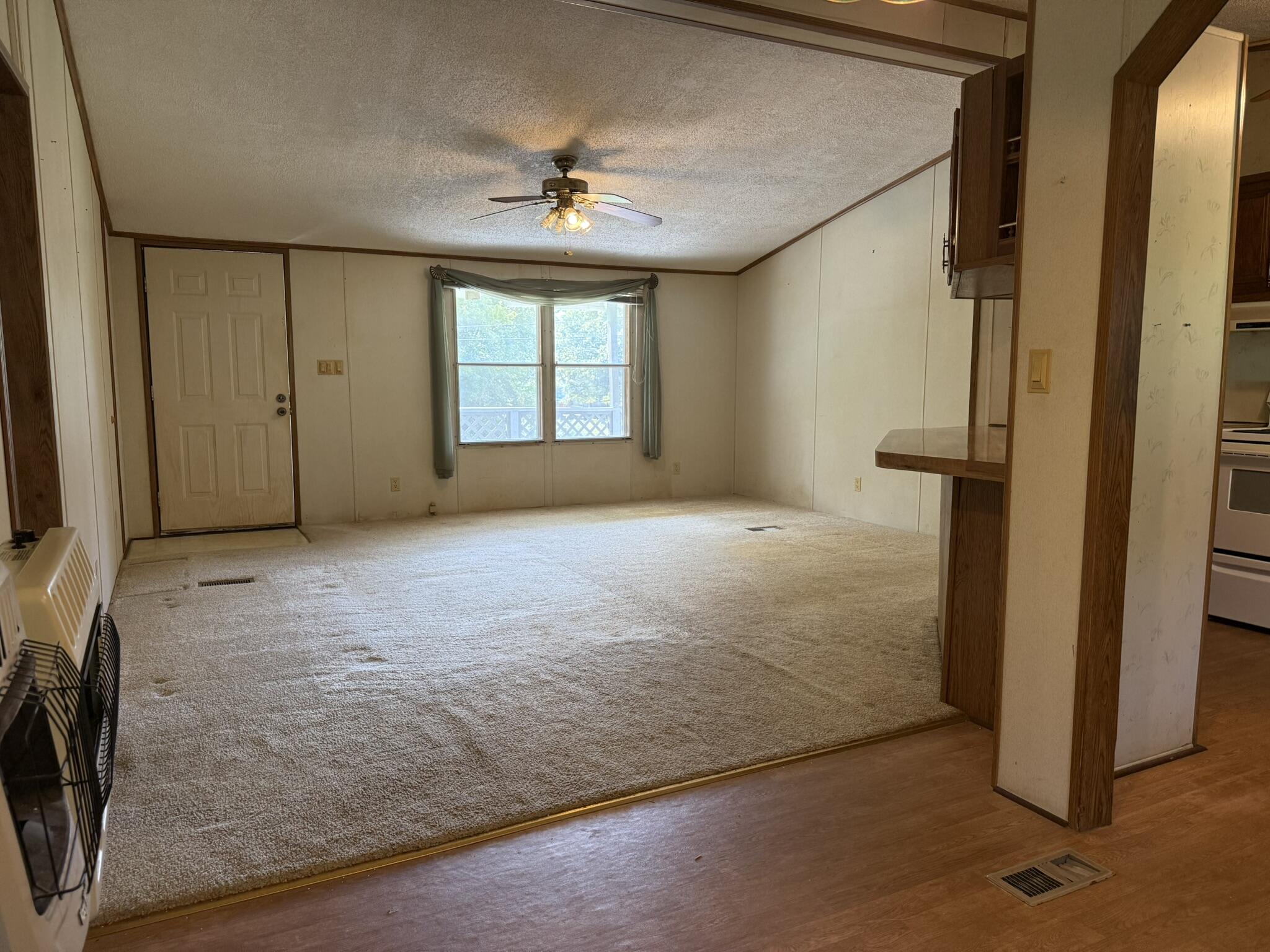 Trenton, Georgia 30752, United States, 3 Bedrooms Bedrooms, ,2 BathroomsBathrooms,Residential,Active,212459