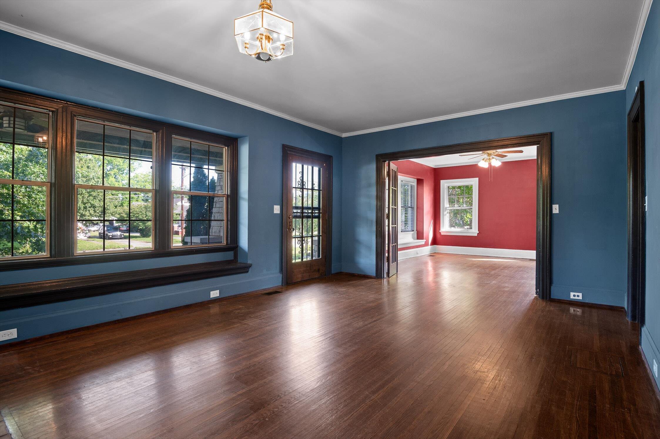 Chattanooga, Tennessee 37404, United States, 3 Bedrooms Bedrooms, ,1 BathroomBathrooms,Residential,Contingent,138061