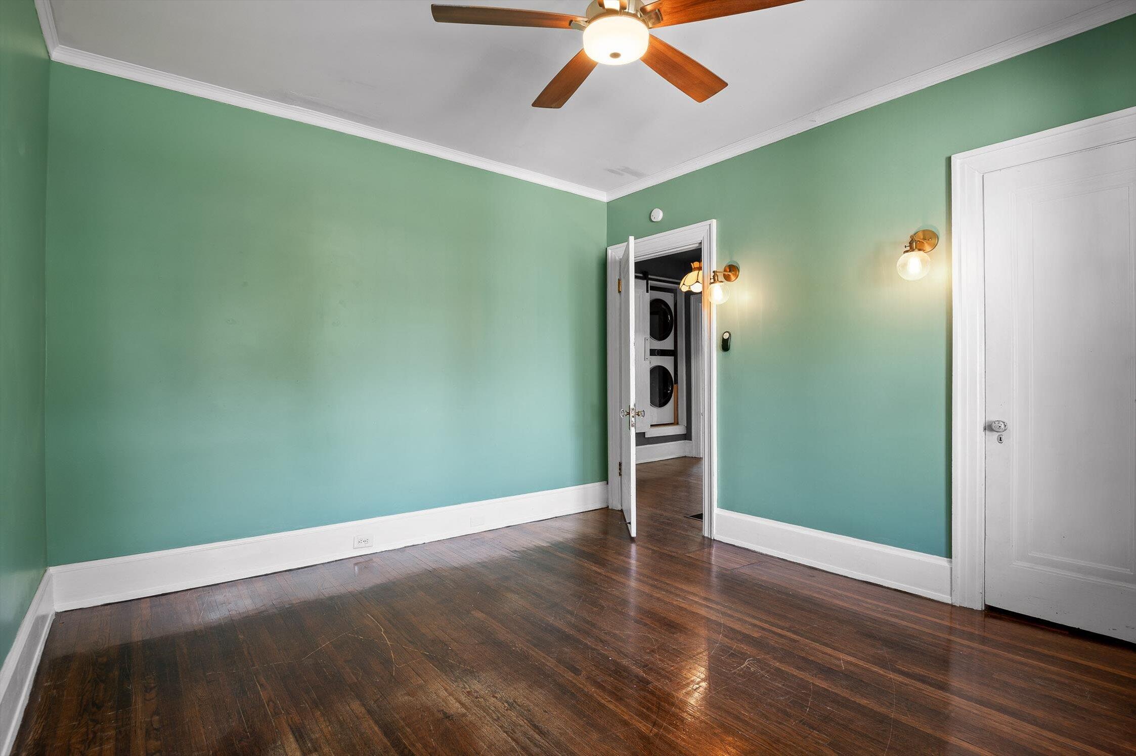 Chattanooga, Tennessee 37404, United States, 3 Bedrooms Bedrooms, ,1 BathroomBathrooms,Residential,Contingent,138061