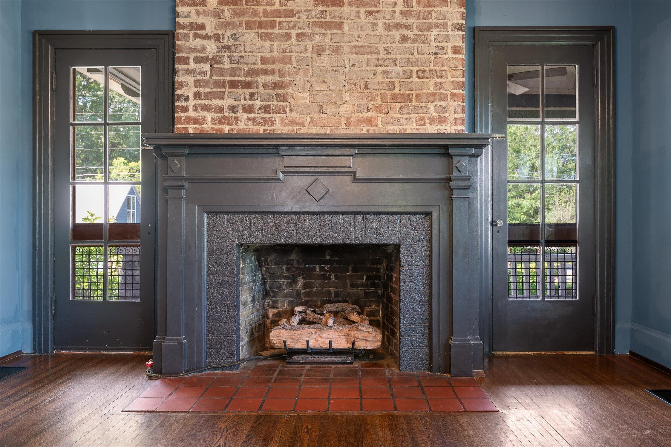 Chattanooga, Tennessee 37404, United States, 3 Bedrooms Bedrooms, ,1 BathroomBathrooms,Residential,Contingent,138061