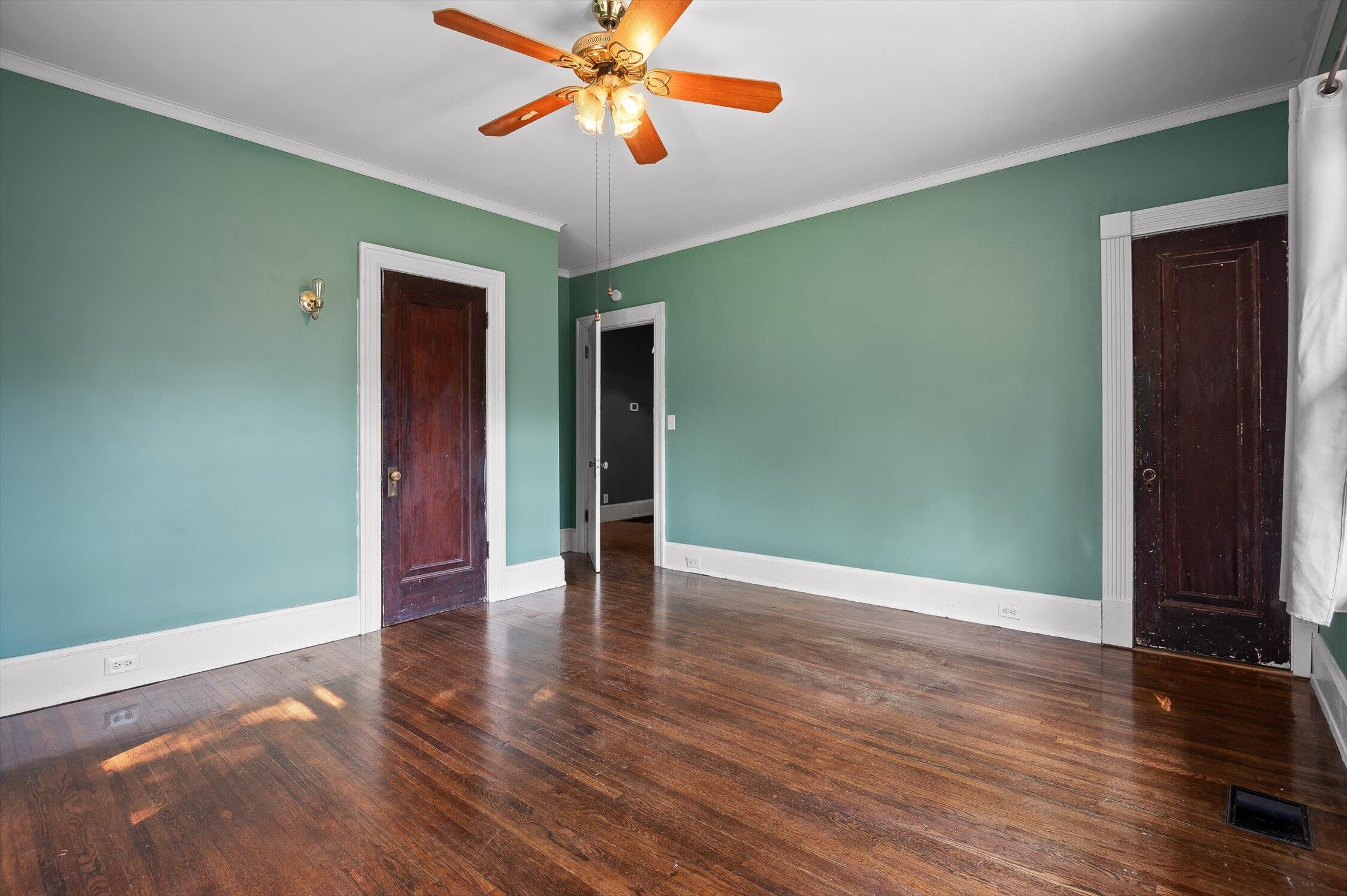 Chattanooga, Tennessee 37404, United States, 3 Bedrooms Bedrooms, ,1 BathroomBathrooms,Residential,Contingent,138061