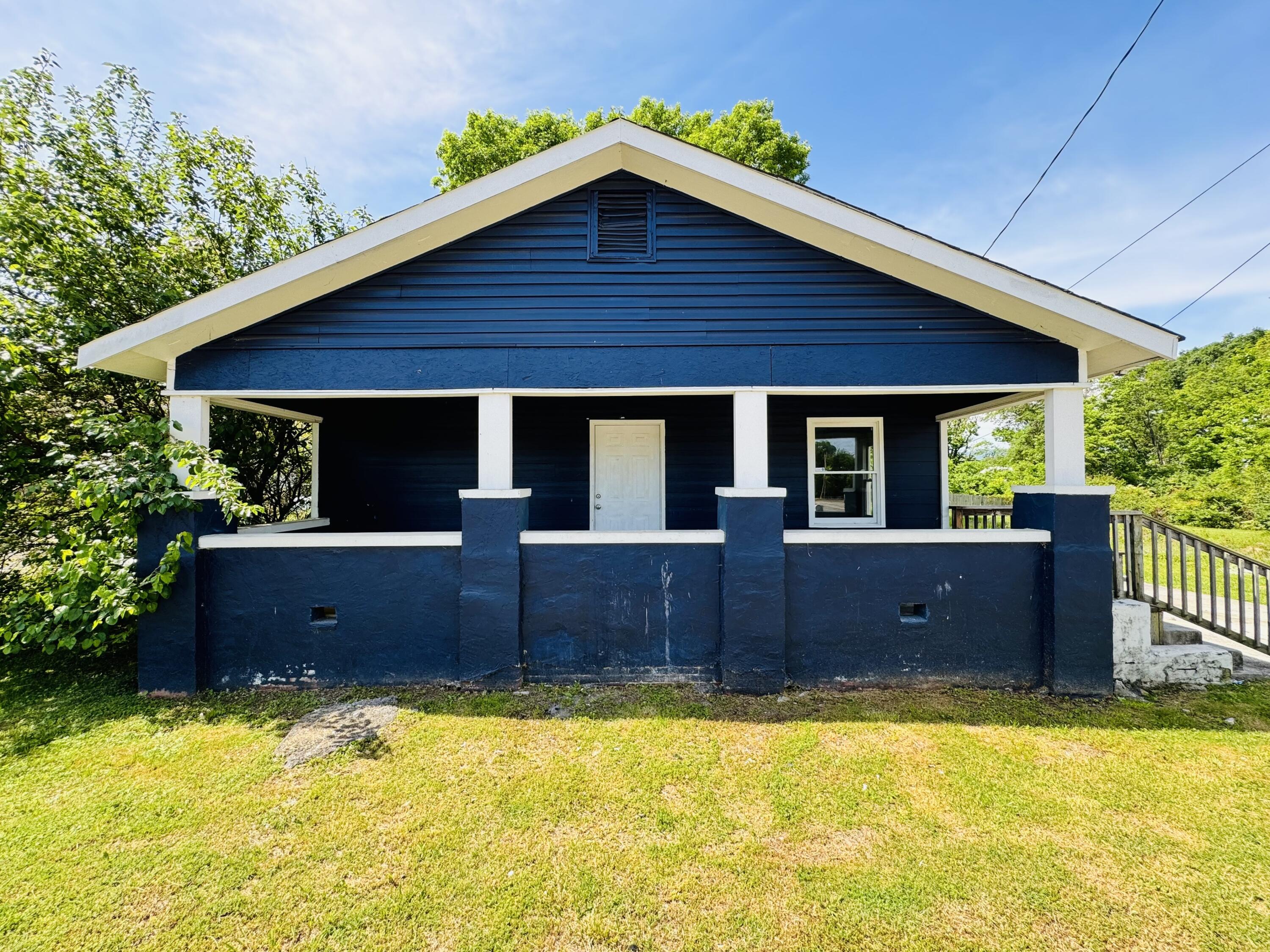 2204 Robbins Street, Chattanooga, Tennessee image 1