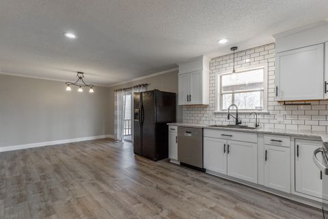 Tiny photo for 80 W Highland Drive, Ringgold, GA 30736 (MLS # 1528482)