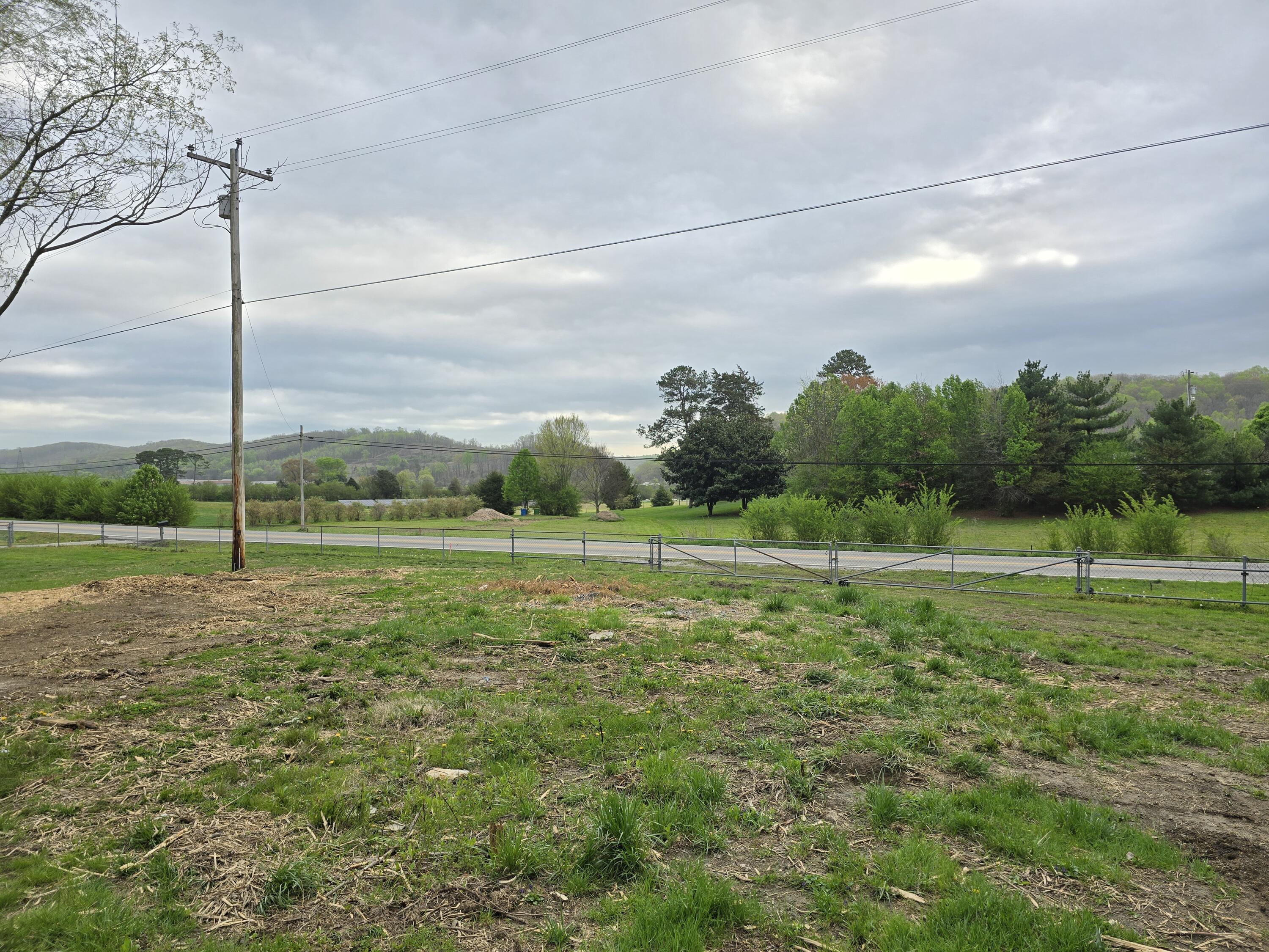 714 SW Weatherly Switch Trail, Cleveland, Tennessee image 2