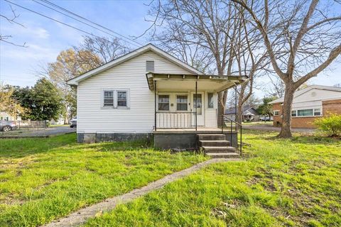 Photo of 450 Cotter Street, Ringgold, GA 30736 (MLS # 1531182)