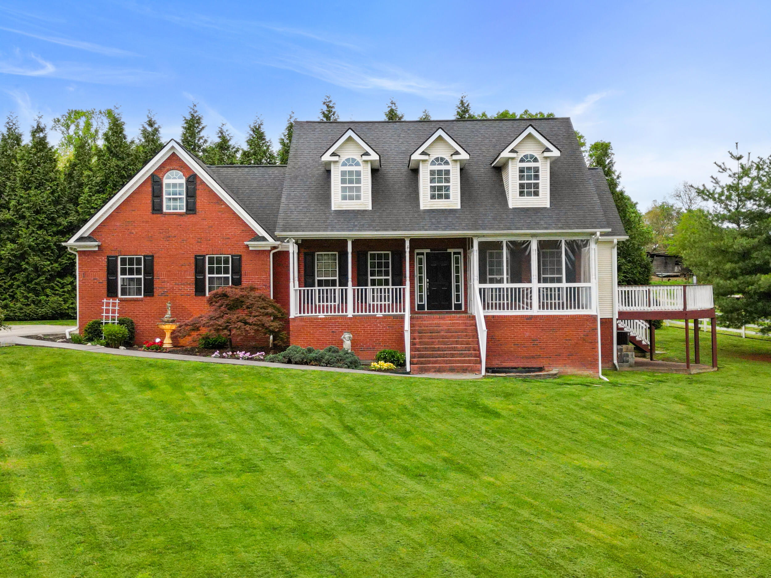 1502 Brock Circle