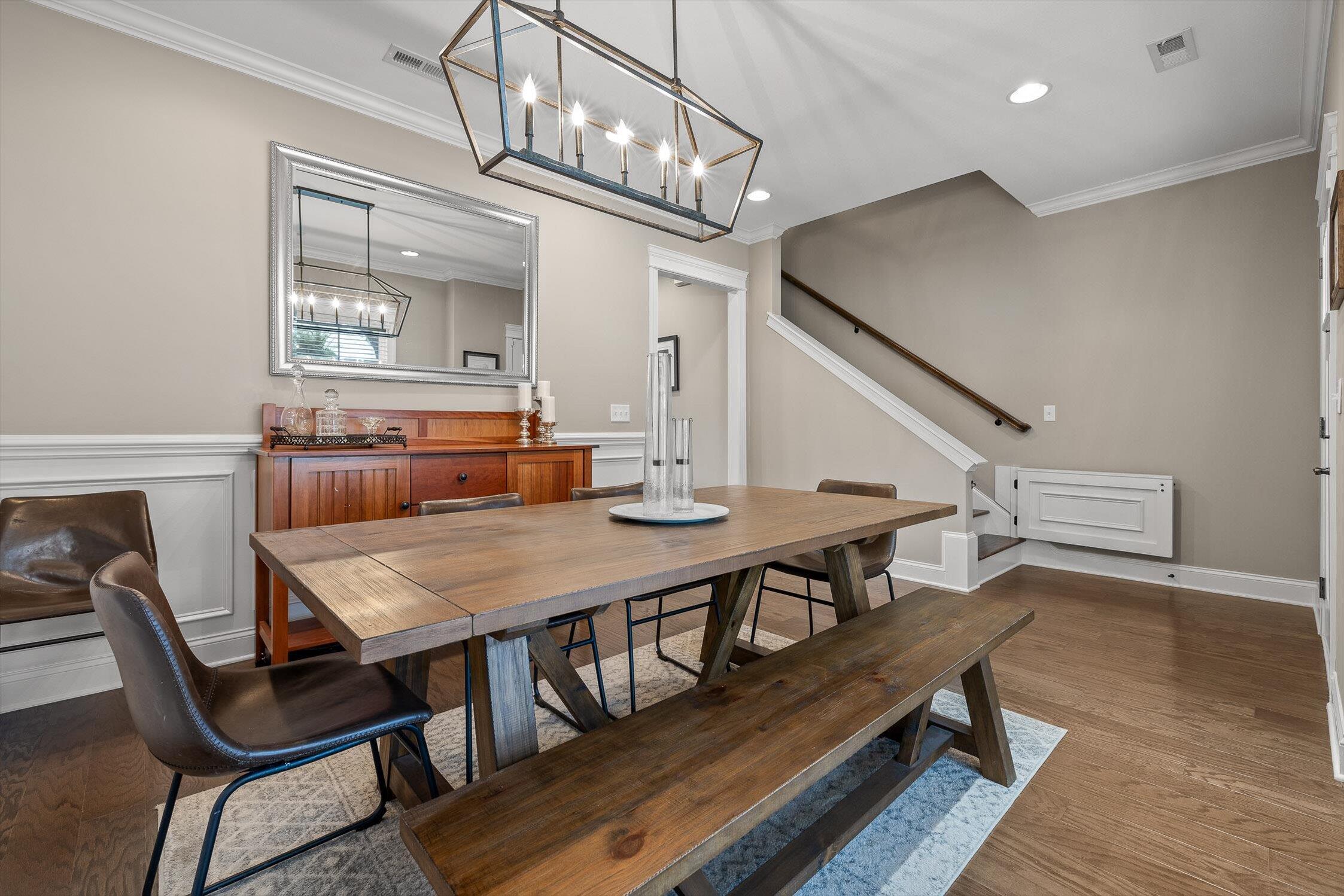 5348 Bungalow Circle