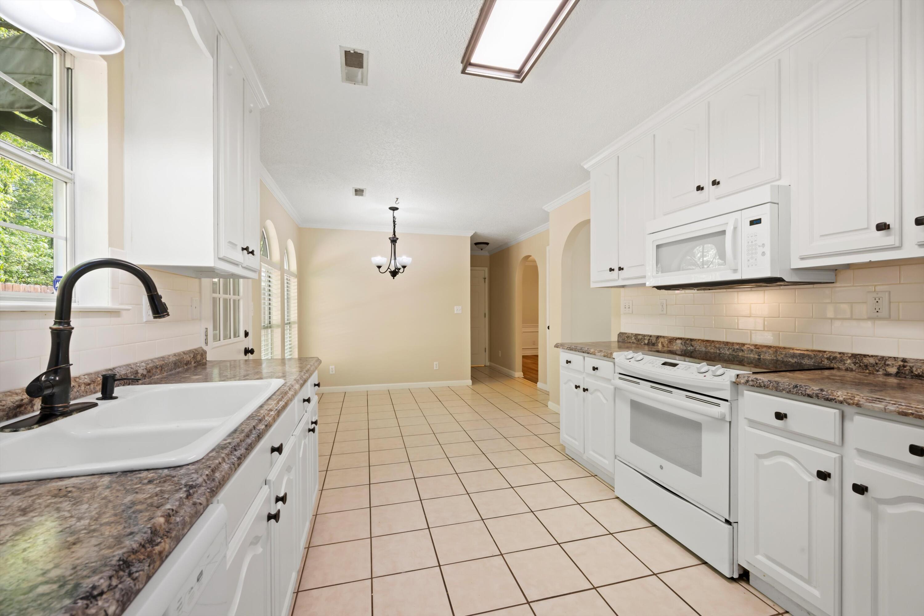 401 Live Oak Lane #UNIT 63, Dalton, Georgia image 11