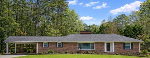 Photo of 303 Oakland Drive, LaFayette, GA 30728 (MLS # 1528033)
