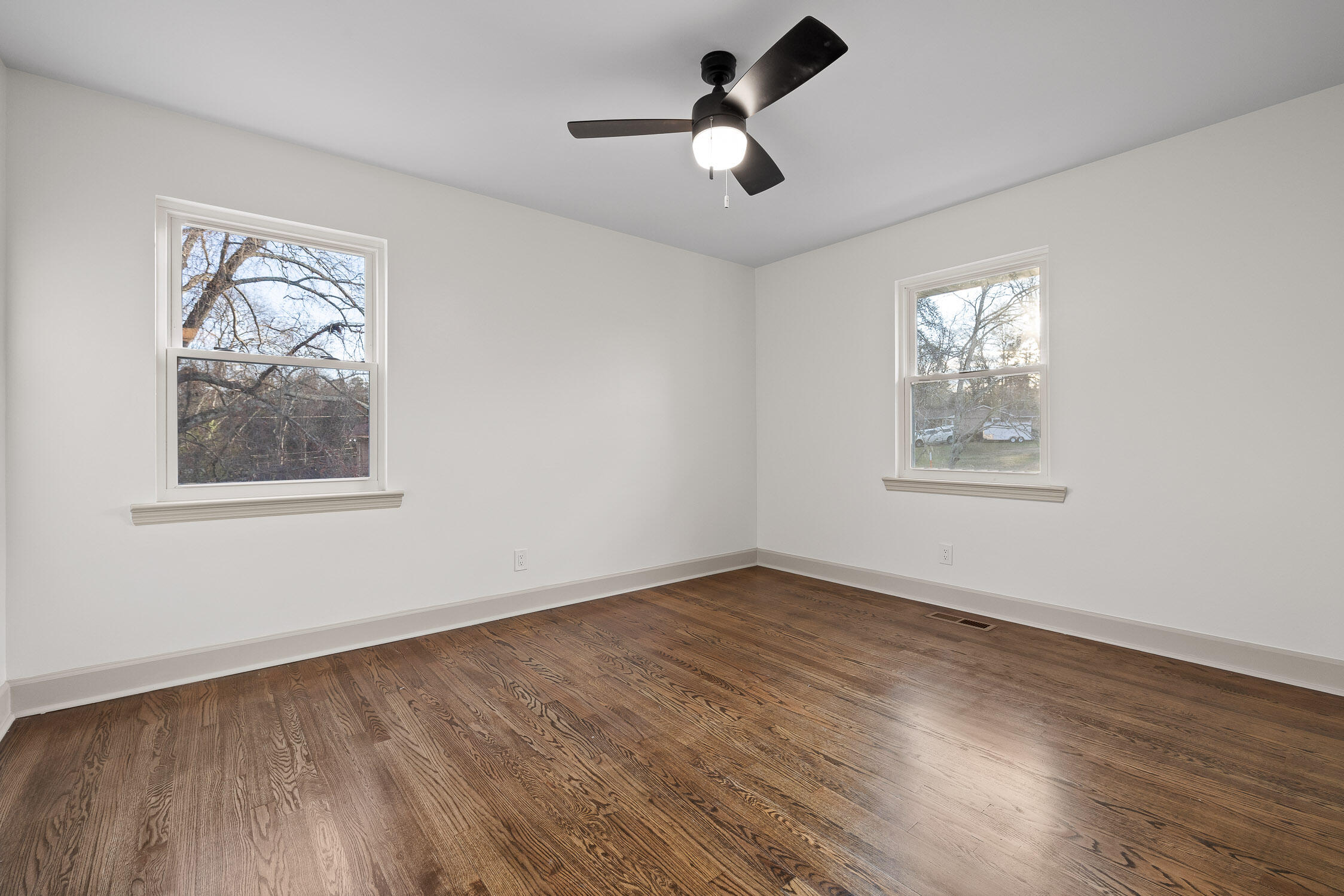 5832 Pine Lake Drive, Harrison, Tennessee image 24