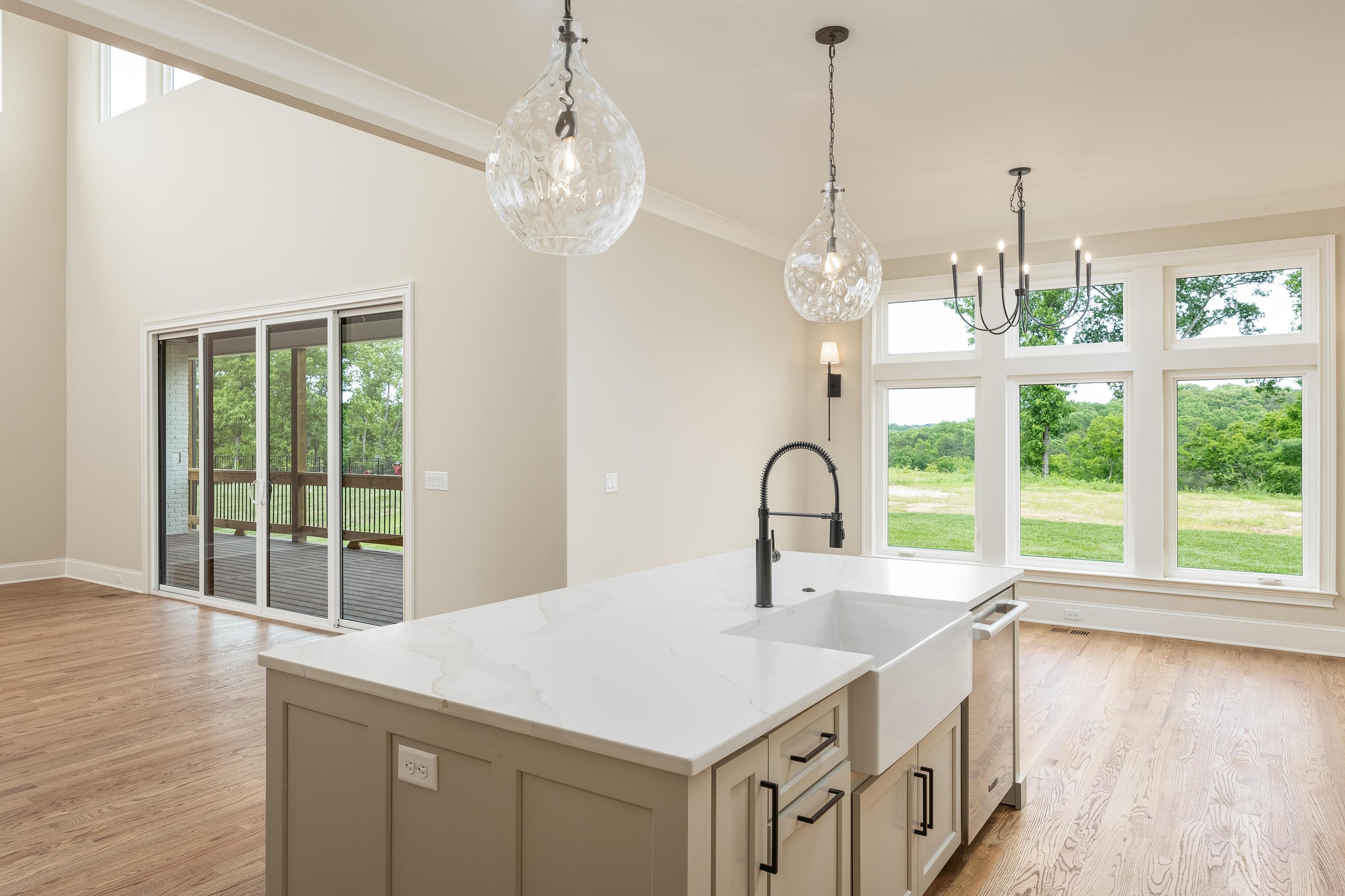 Soddy Daisy, Tennessee 37379, United States, 4 Bedrooms Bedrooms, ,4 BathroomsBathrooms,Residential,Contingent,37267