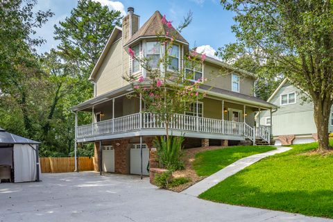 Photo of 2028 Port Royal Drive, Soddy Daisy, TN 37379 (MLS # 1519053)