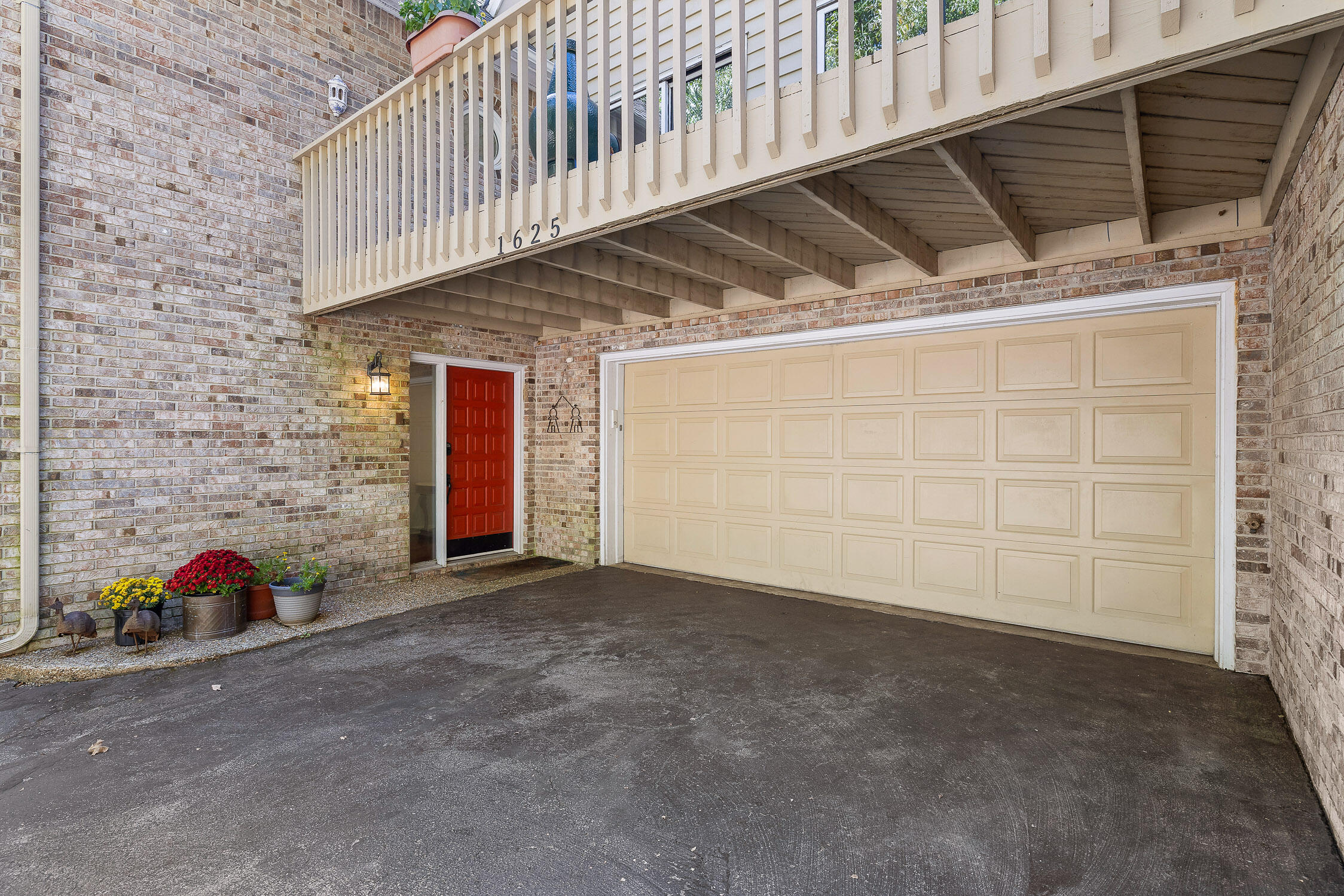 1625 Taft Highway, Signal Mountain, Tennessee image 2