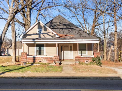 1915 Dodds Avenue Chattanooga TN 37404
