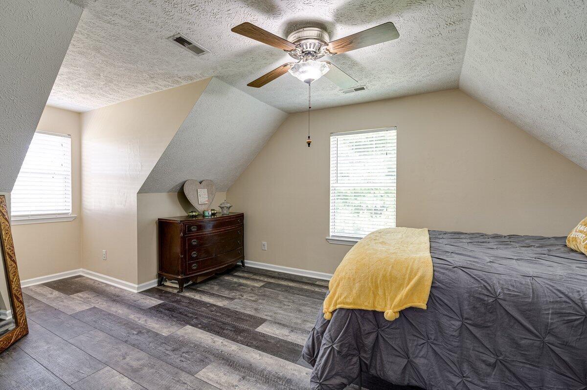 1359 Dustin Drive, Dalton, Georgia image 12