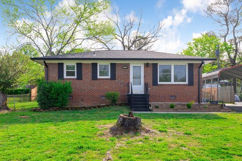 Photo of 7734 Jocelyn Drive, Chattanooga, TN 37416 (MLS # 1532364)