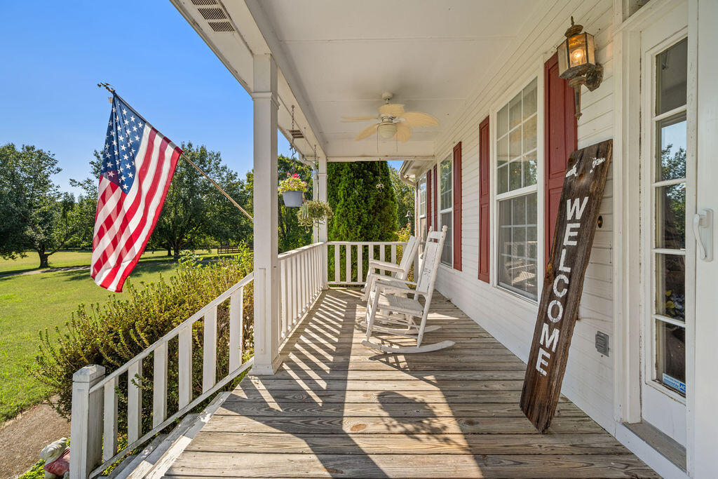 1902 Long Hollow Road