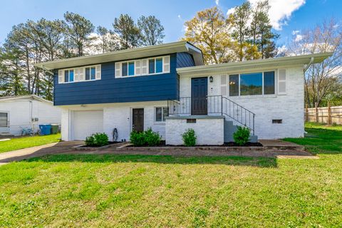 2410 Sunset Strip Street Hixson TN 37343