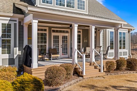 Tiny photo for 335 Lakeshore Cove Drive, Fort Oglethorpe, GA 30742 (MLS # 1527530)