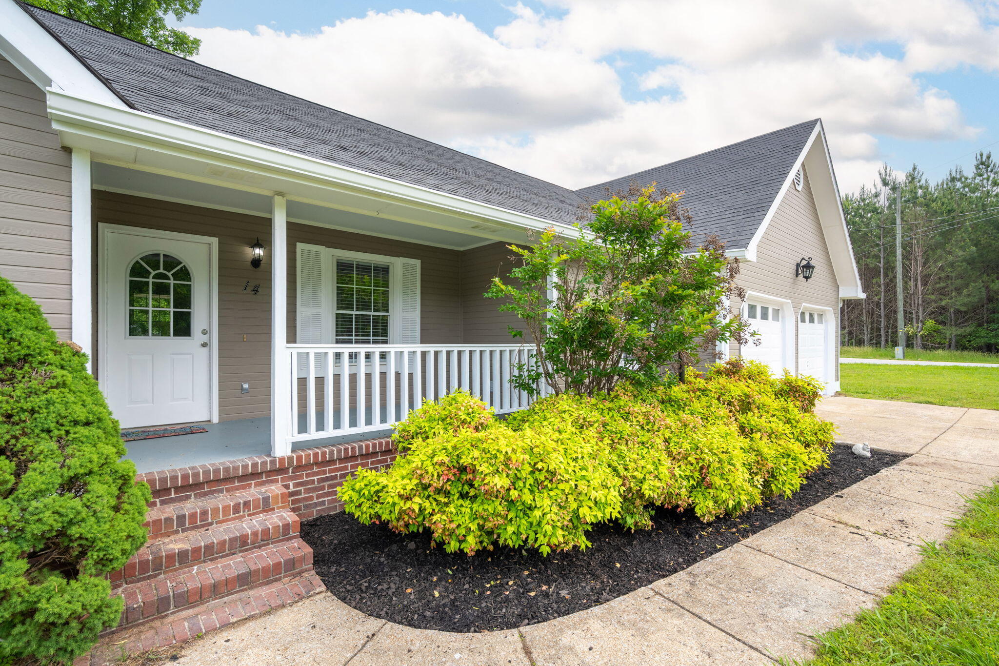 14 Castleview Court, Ringgold, Georgia image 2