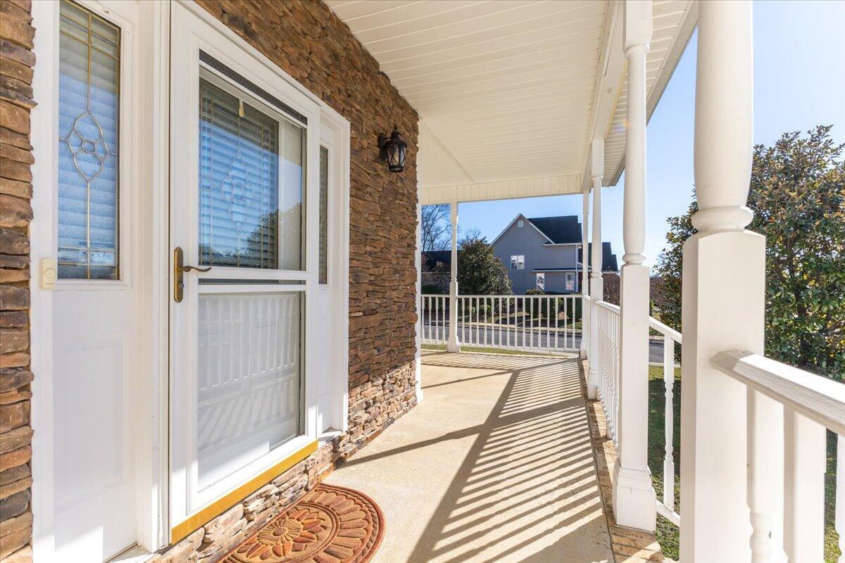 190 Sycamore Drive, Chickamauga, Georgia image 4