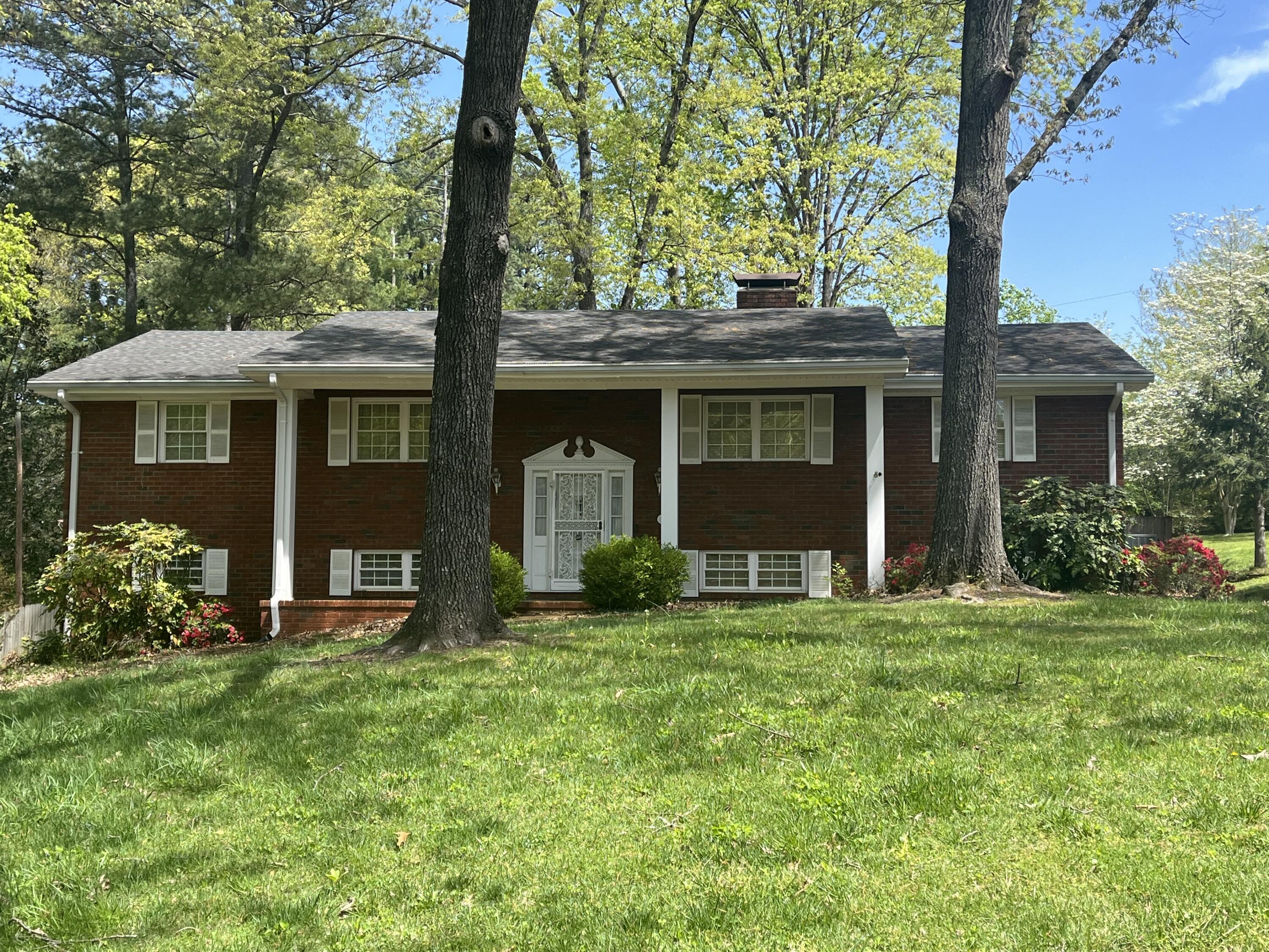 1340 N Glen Drive, Hixson, Tennessee image 1